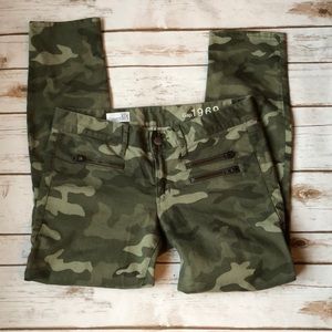 Gap Camo Crop Jean